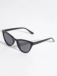 Black Cat Eye Frame Sunglasses with Case