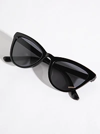 Black Cat Eye Frame Sunglasses with Case