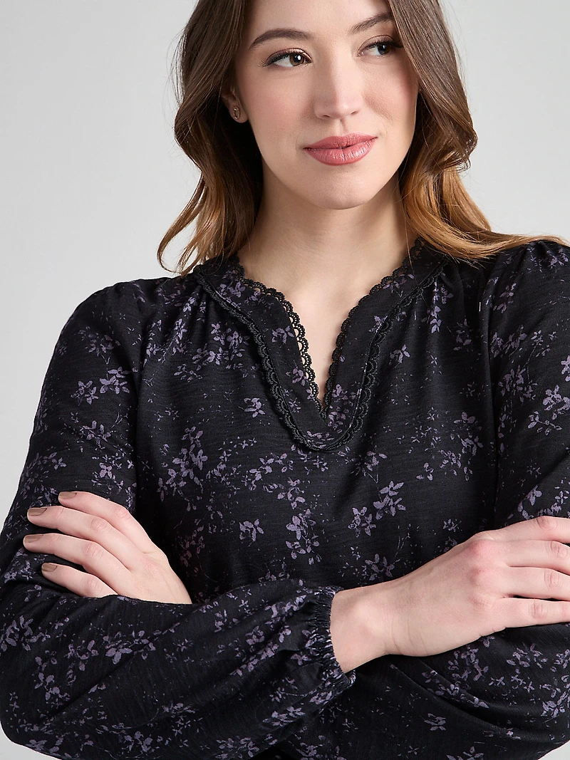 Long Sleeve V-Neck T-Shirt Black Ditsy
