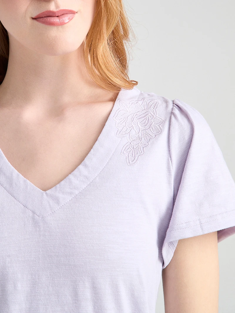 Short Sleeve V-Neck Embroidered Top Lilac