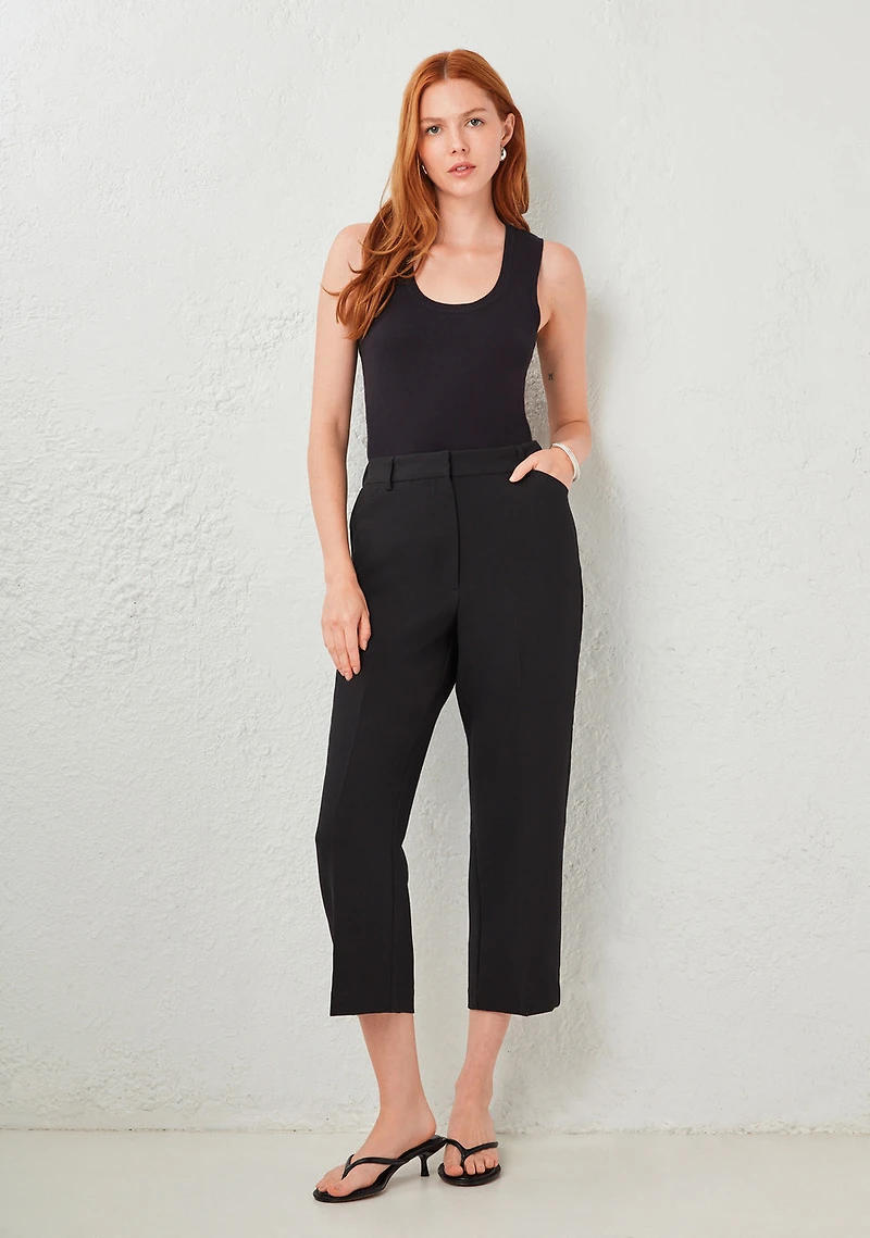 Tailored Relaxed Fit Straight Crop Pant Black