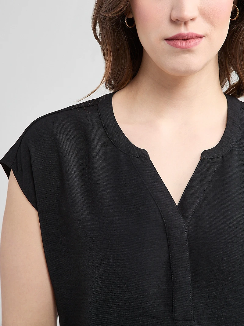 Extended Sleeve Henley Black