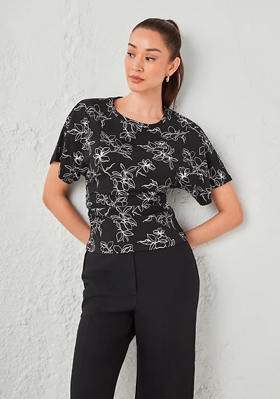 T-Shirt With Side Shirring Line Floral