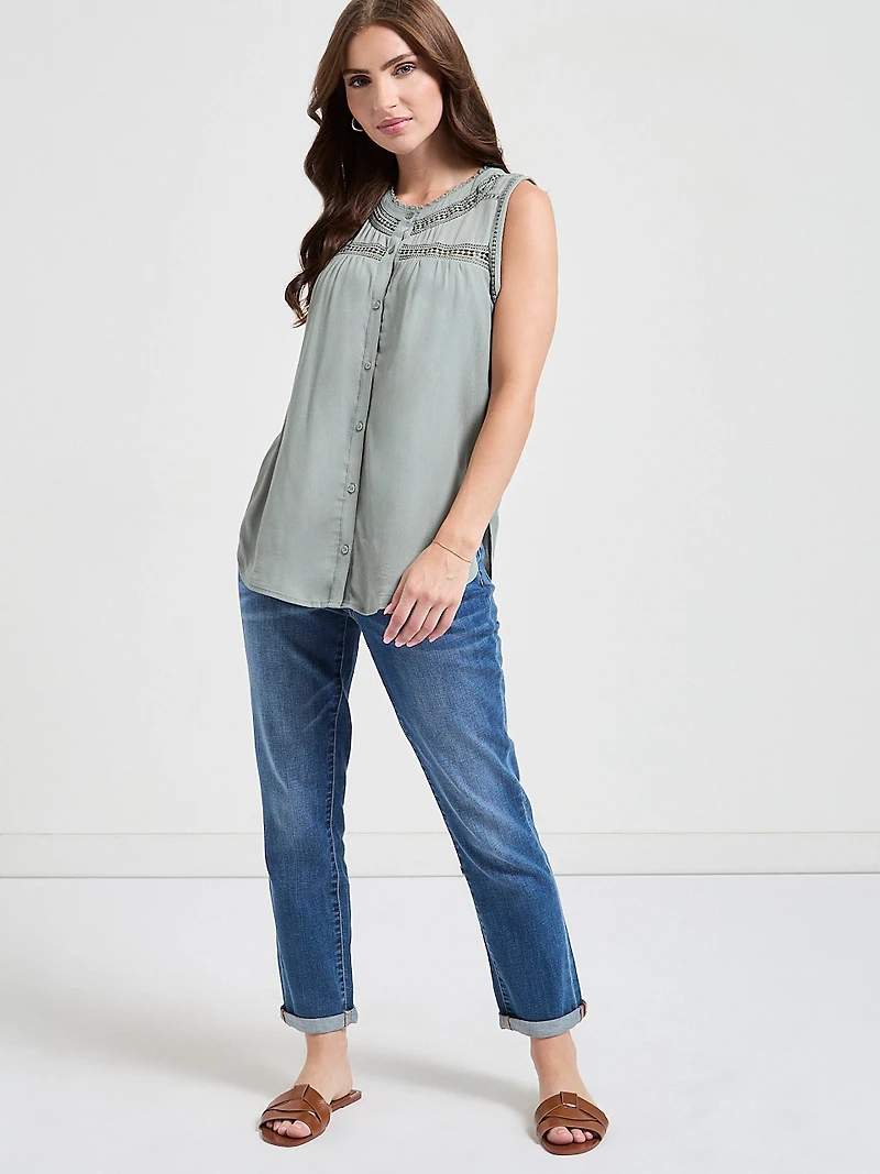 Sleeveless Crochet Insert Top Lilas