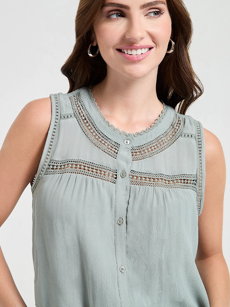 Sleeveless Crochet Insert Top Lilas