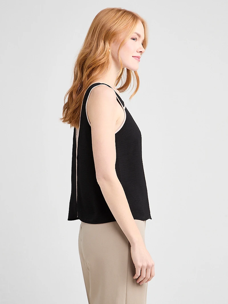 Contrast Trim V-Neck Blouse Doeskin/Black