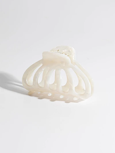 Marbled Hair Claw in White