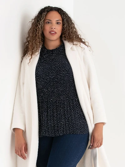 Sleeveless Dot Blouse with Release Pleats