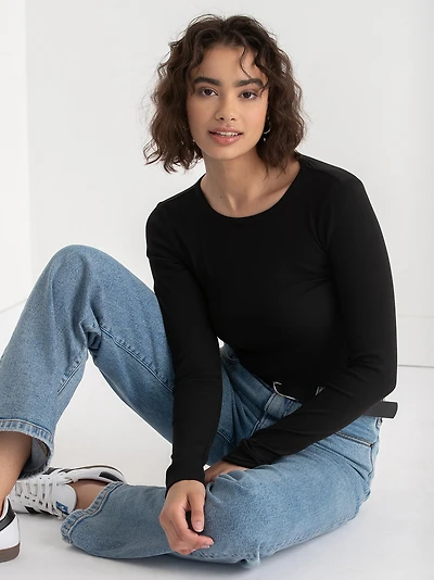 Long Sleeve Ribbed Crewneck Top