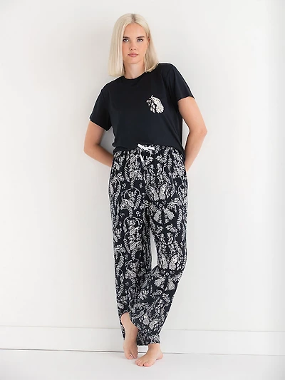 T-Shirt and Print Pants Pajama Set