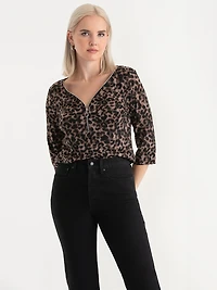 V-Neck Zippered Three Quarter Sleeve Top