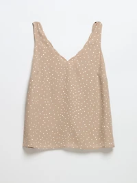 Sleeveless V-Neck Scallop Tank Blouse