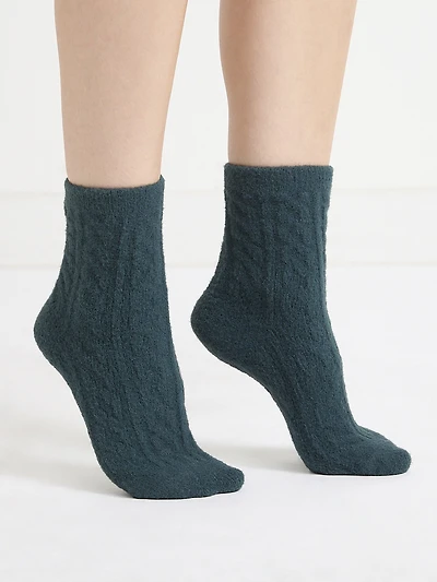 Cozy Cable High Crew Socks