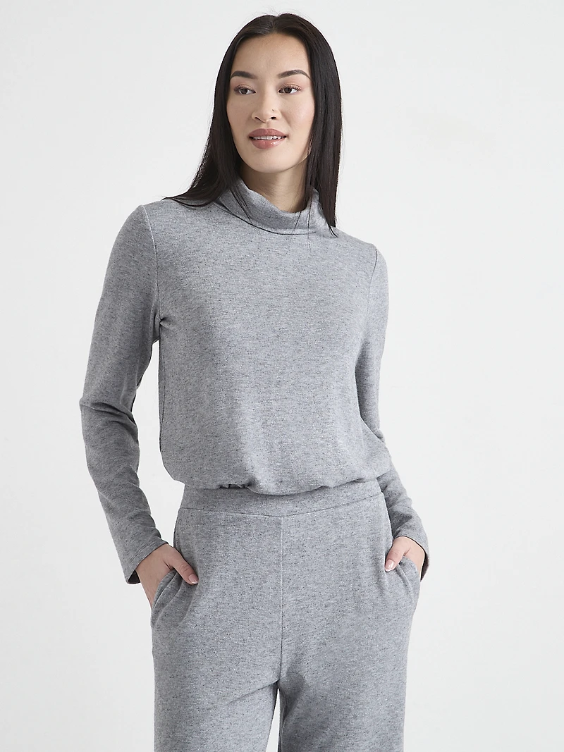 Long Sleeve Hacci Turtleneck