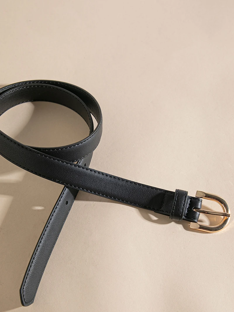 Belt with Rounded Buckle