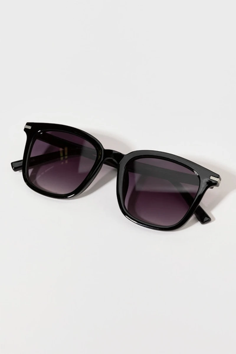 Elliot Geo Wayfarer Sunglasses