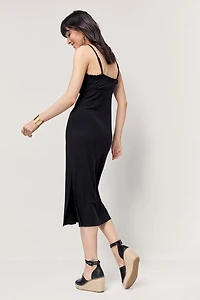 Sally Rib Knit Ruffle Trim Midi Dress
