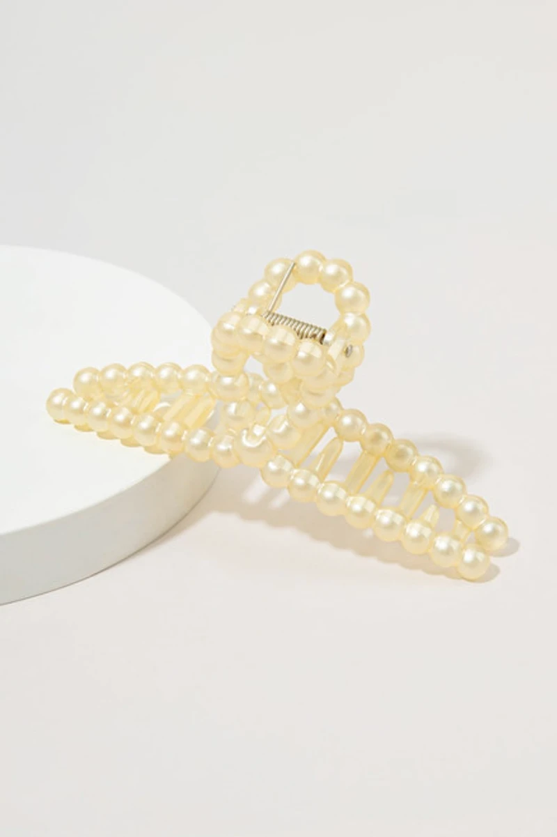 Melissa Plastic Pearl Hair Claw