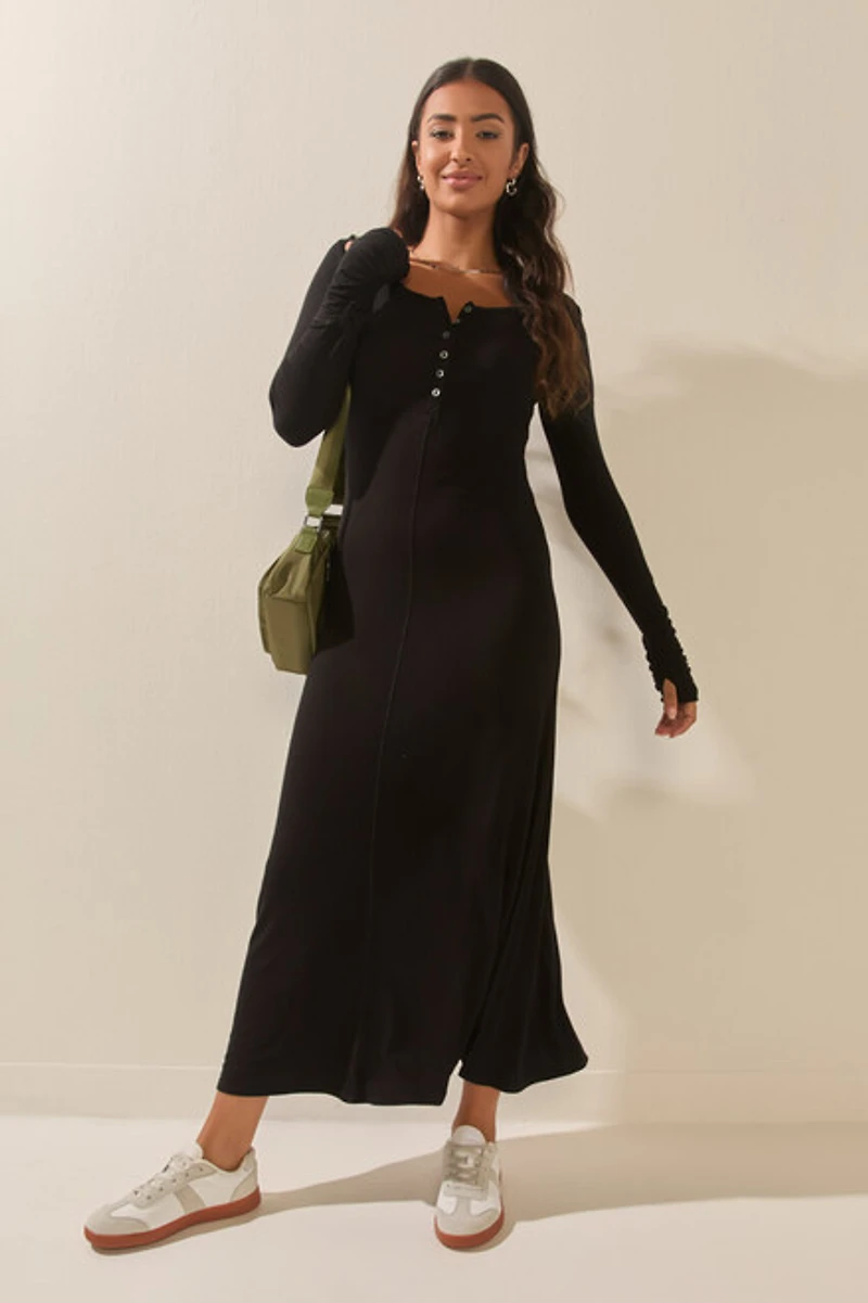 Jacquelyn Thumbhole Sleeve Maxi Dress