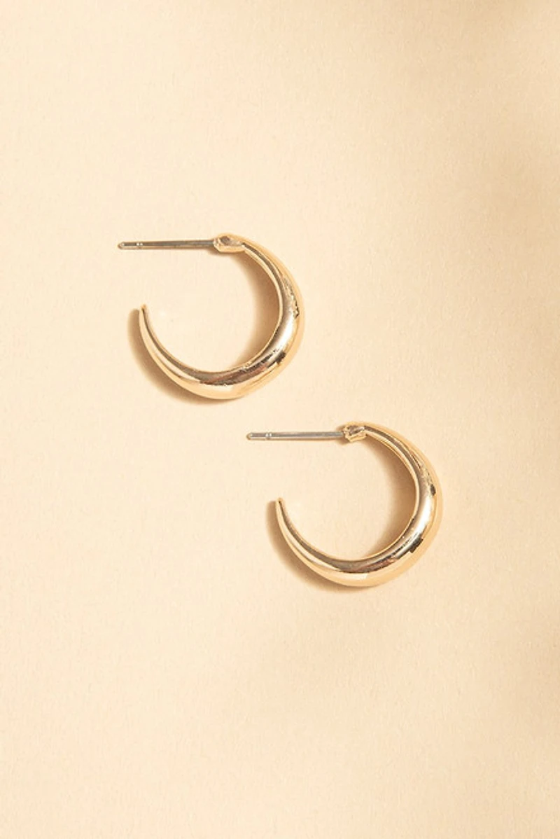 Kelley Thick Cool Huggie Earrings