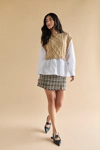 Amora Towfer Cable Vest Pullover Sweater