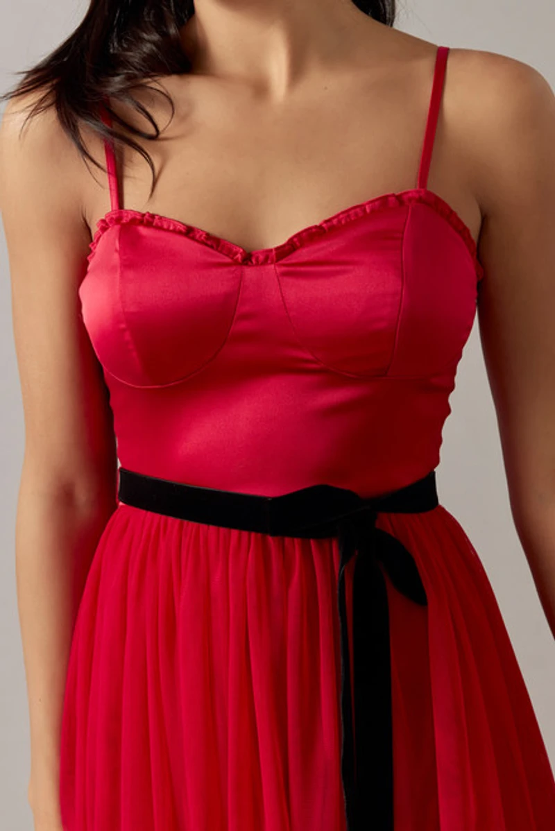 Ann Tie Waist Tulle Midi Dress