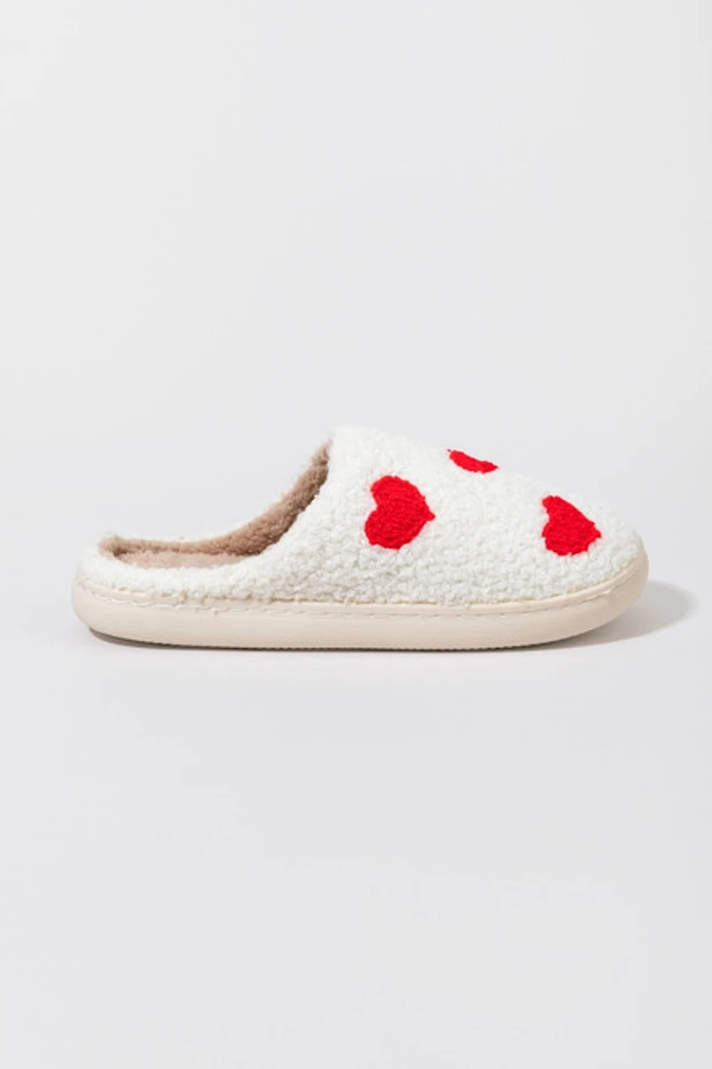 Gwen Hearts All Over Pattern Fuzzy Slippers