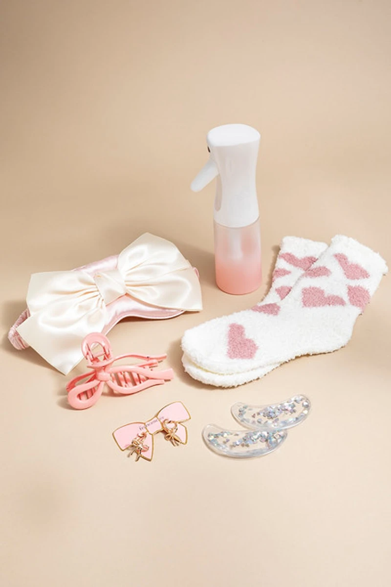 Treat Yourself Pink Bow Gift Set