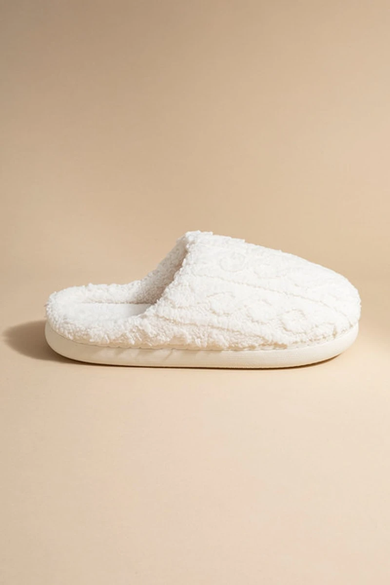 Nina Cableknit Fuzzy Slippers