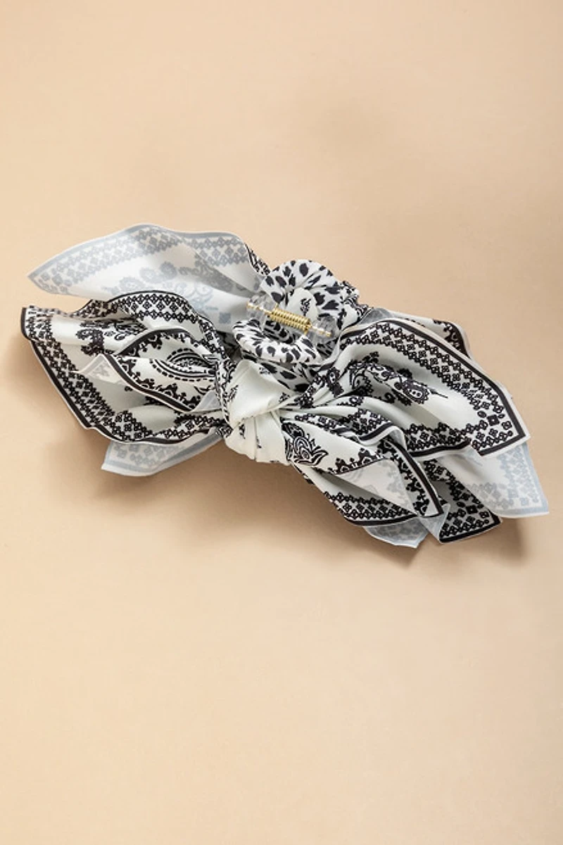 Sally Bandana Pattern Bow Hair Claw