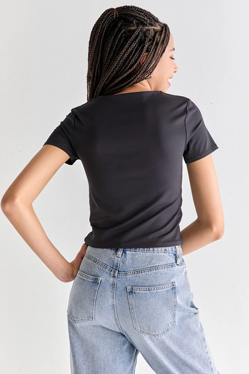 yummi by francesca's Short Sleeve Crew Neck Tee