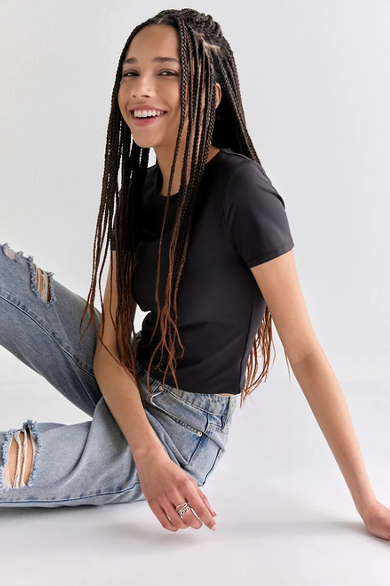 yummi by francesca's Short Sleeve Crew Neck Tee