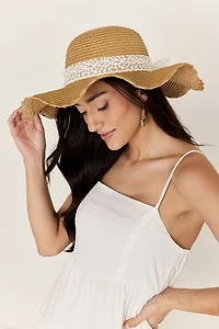 Jenna Scallop Straw Sun Hat