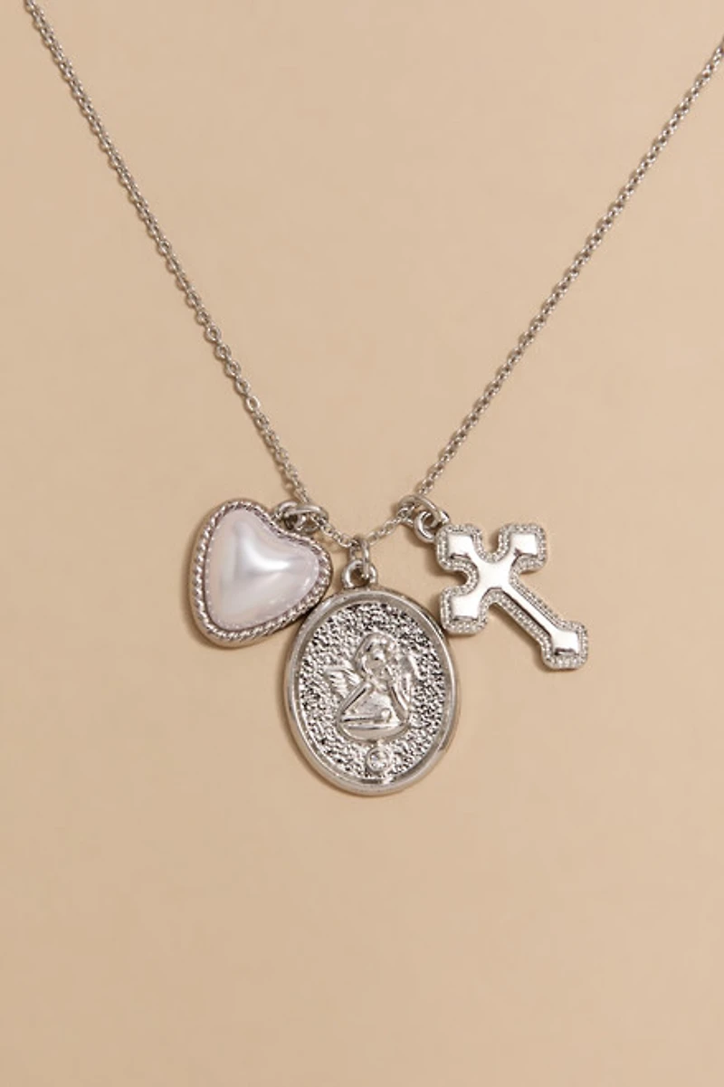 Rhea Shaky Charm Short Drop Necklace