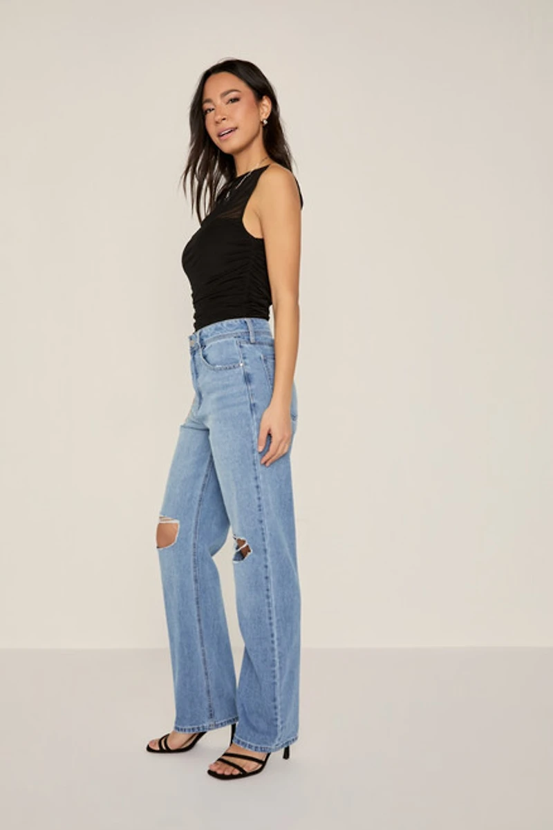 Hanna Destructed Mom Jeans
