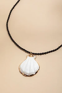 Morgan Shell Pendant Necklace