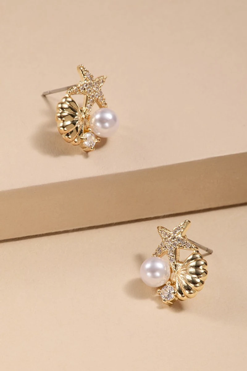 Lisa Beach Cluster Stud Earrings