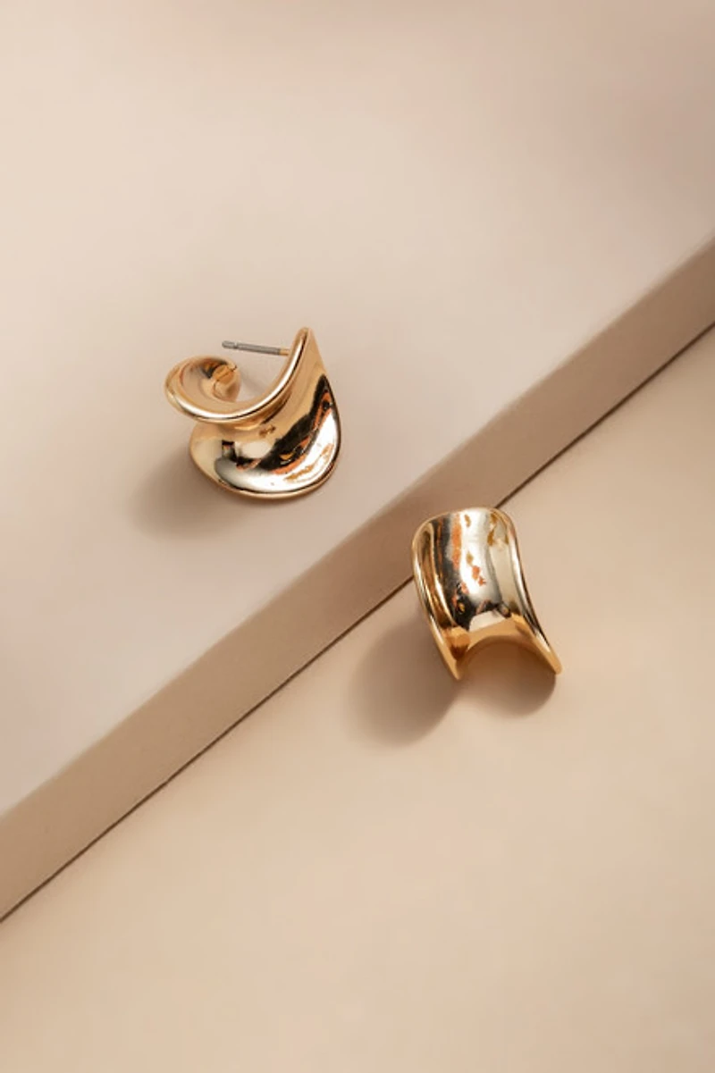 Keri Swoop Huggie Earrings