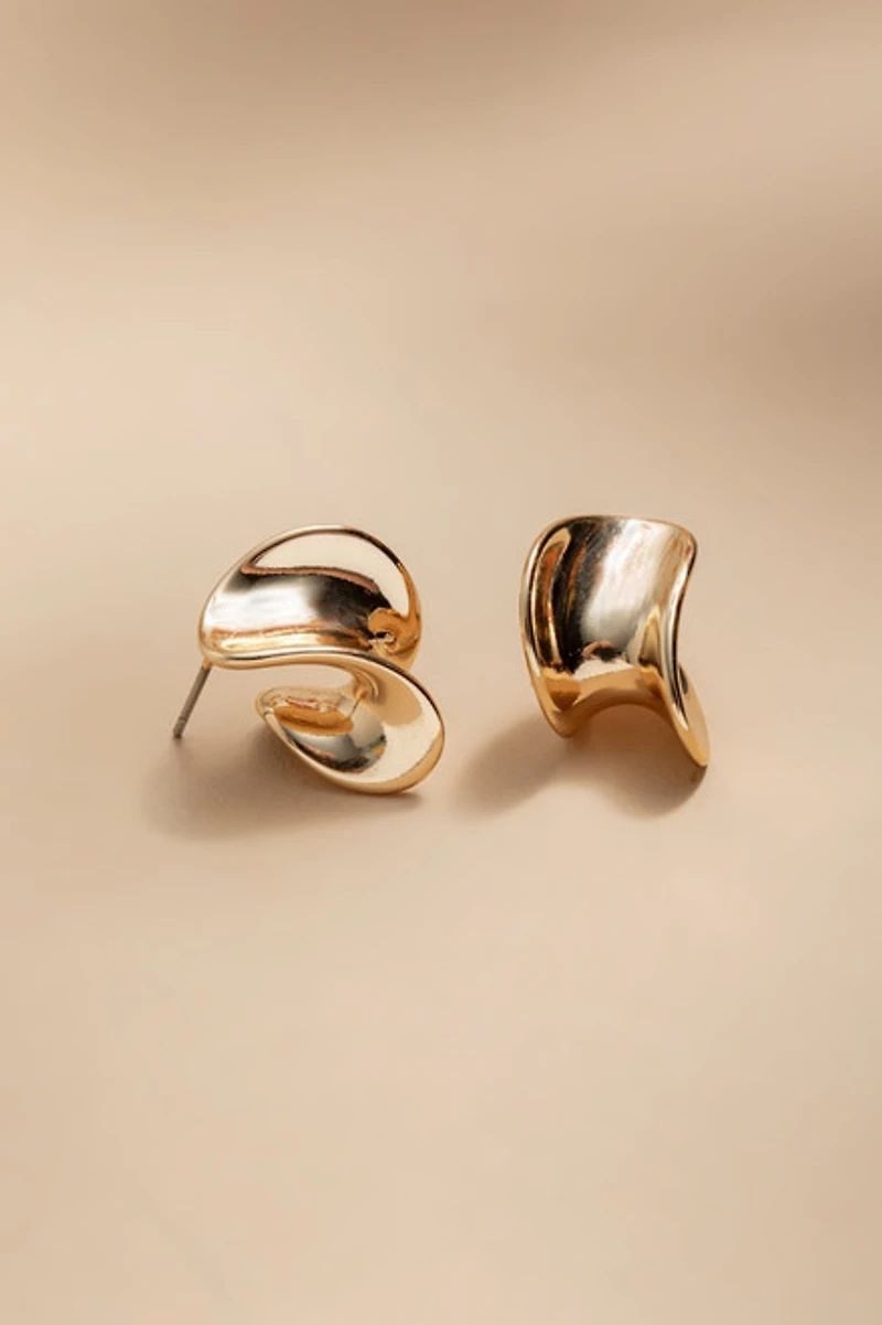 Keri Swoop Huggie Earrings