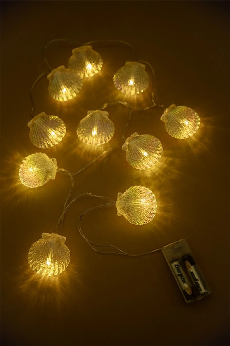 Clam Shell String Lights