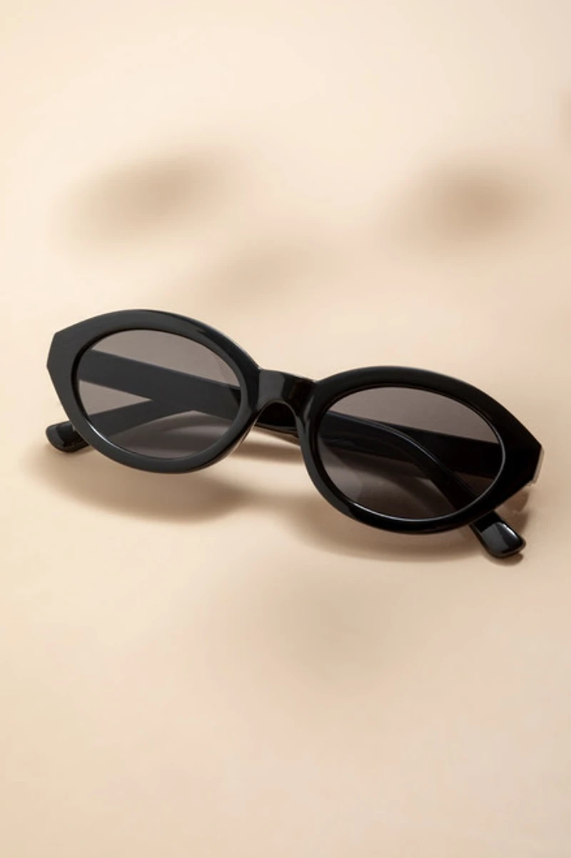 Taylor Black Oval Sunglasses