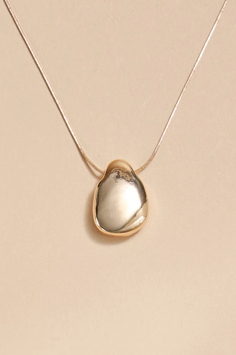 Billie Organic Gold Pendant Necklace