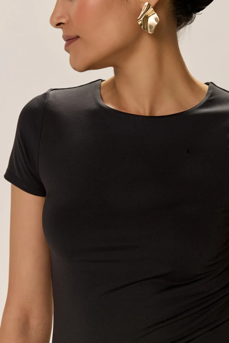 yummi by francesca's Short Sleeve Crewneck Tee