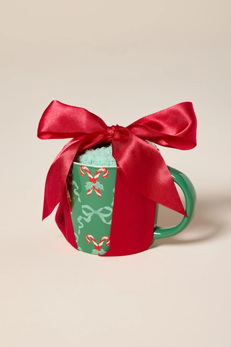 Nutcracker Coffee Mug and Fuzzy Socks Gift Set
