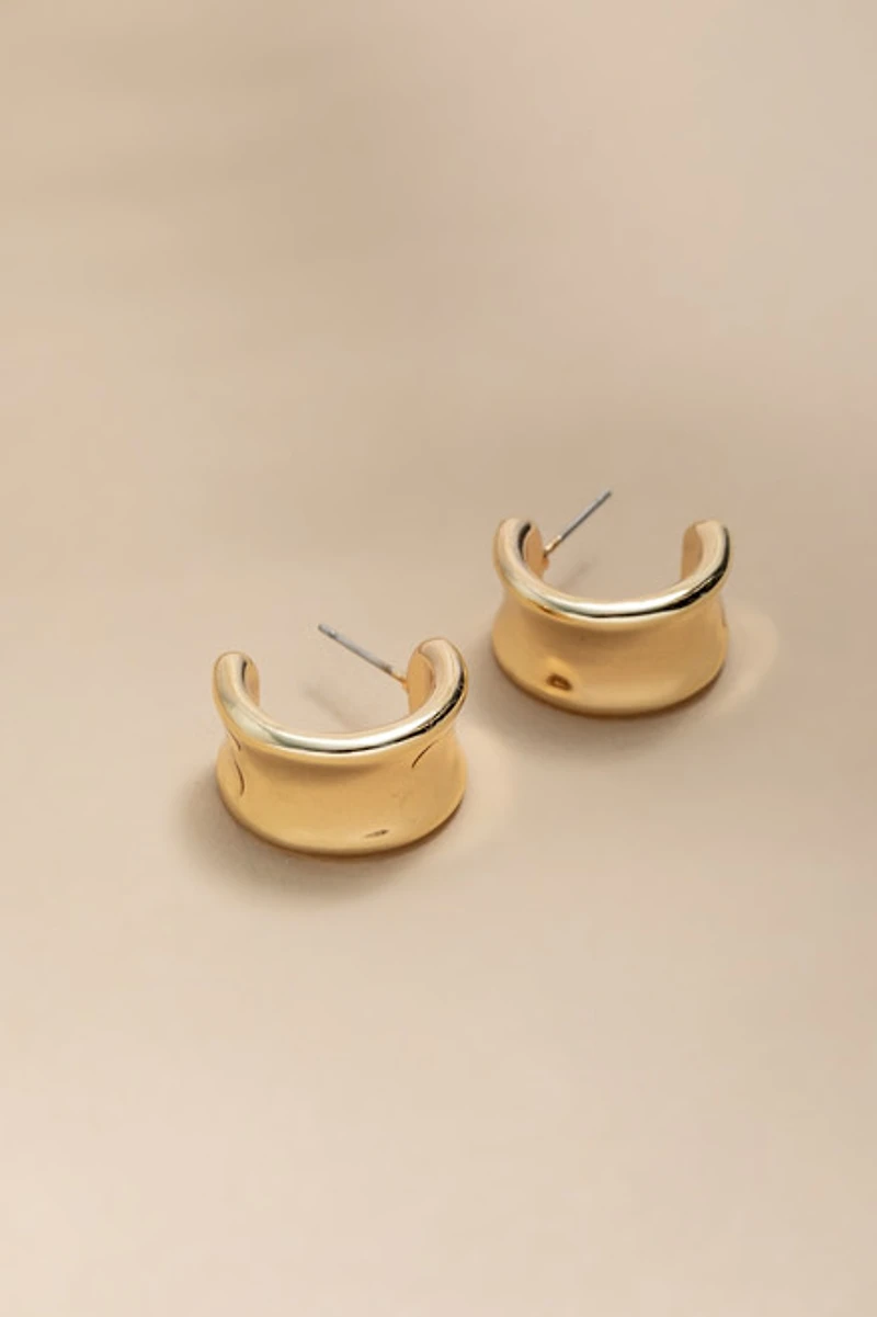 Jean Bold Huggie Hoop Earrings