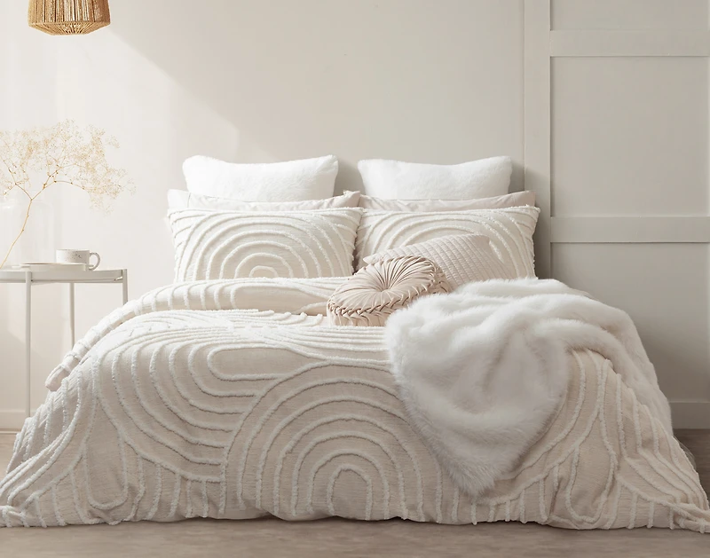 Sonrisa Duvet Cover