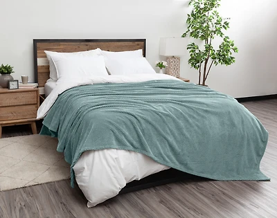 Chevron Plush Blanket - Ocean