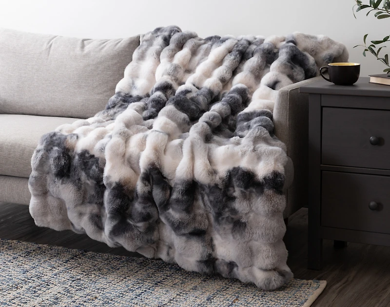 Bubble Faux Fur Throw - Deep Pond