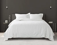 Shelby White Quilt