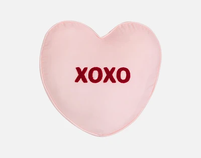 Coussin en forme de cœur - XOXO
